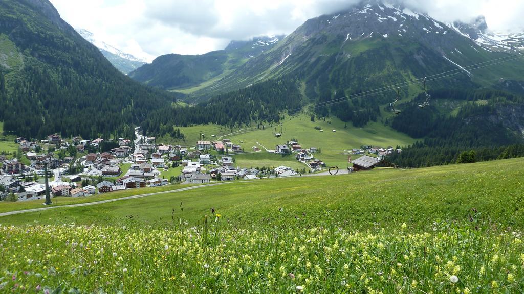 Pension Daniel Lech am Arlberg Esterno foto