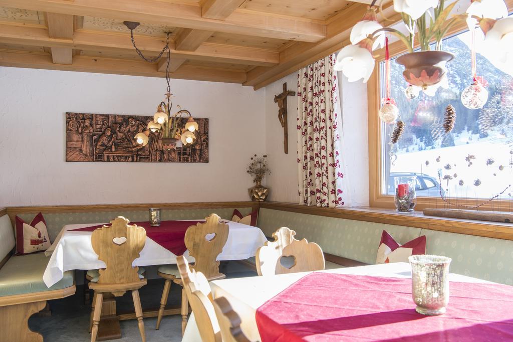 Pension Daniel Lech am Arlberg Esterno foto
